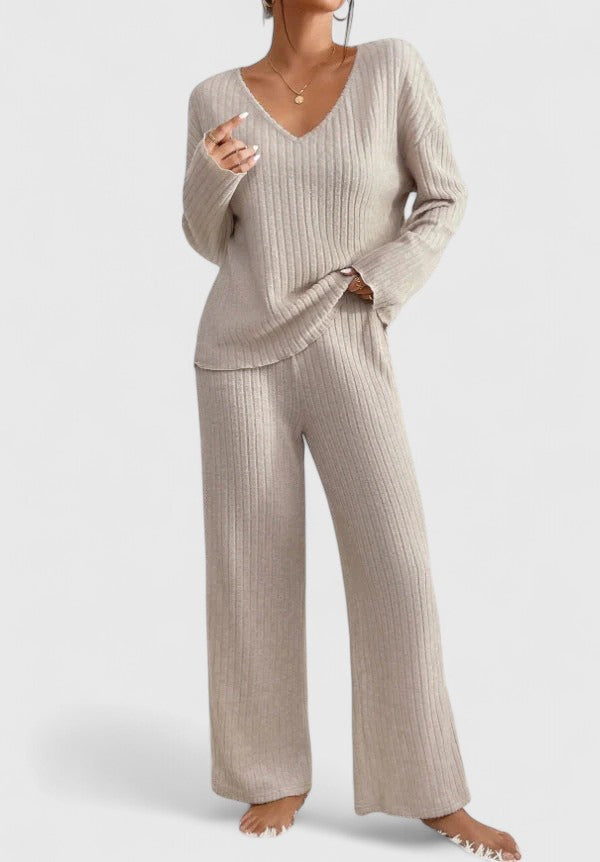 Élise | Ensemble Tricoté Côtelé Col V Pantalon Large