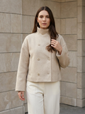 Amélia | Veste Courte Élégante à Col Montant