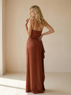 Seraphine | Robe Longue Asymétrique Satinée