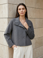 Amélia | Veste Courte Élégante à Col Montant