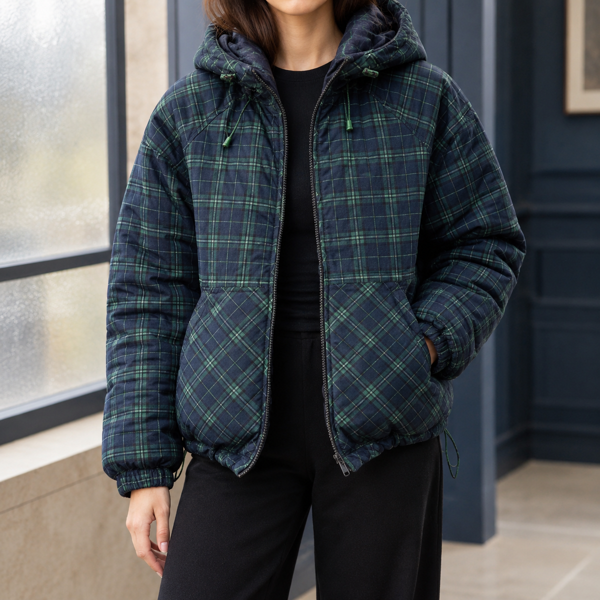 Anouk | Veste Matelassée à Capuche Coupe Courte