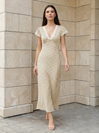 Élise | Robe Longue à Pois avec Col en Dentelle Élégant